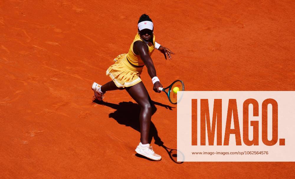 Victoria Mboko in third round action French Open Tennis, Day Six, Tennis, Roland Garros, Paris, France