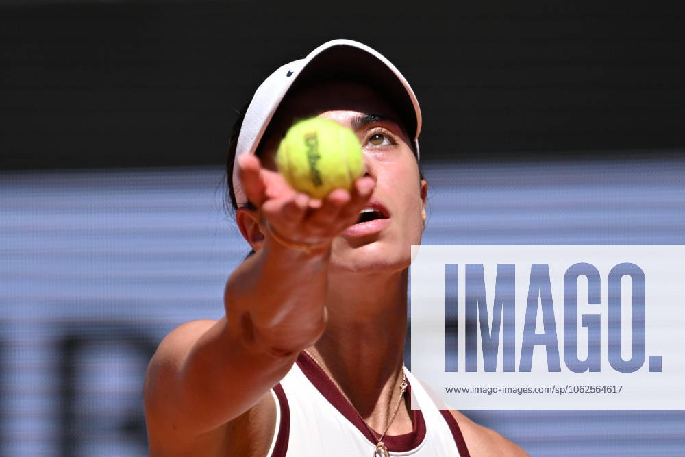 2025 Roland-Garros - Day 6 PARIS, FRANCE - MAY 30: Olga Danilovic of Serbia in action against Aryna Sabalenka (not seen) during their women s singles match on day 6 of the French Open tennis tournament on Court Philippe-Chatrier in Paris, France on May 30, 2025. Mustafa Yalcin Anadolu Paris France. Editorial use only. Please get in touch for any other usage.