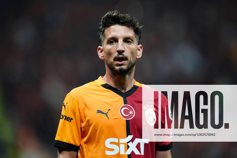 Galatasaray v RAMS Basaksehir - Turkish Super Lig ISTANBUL, TURKIYE - MAY 30: Dries Mertens of Galatasaray gestures during the 38th and final week match of the Turkish Super Lig between Galatasaray and RAMS Basaksehir at RAMS Park in Istanbul, Turkiye on May 30, 2025. Hakan Akgun Anadolu Istanbul Turkey. Editorial use only. Please get in touch for any other usage.
