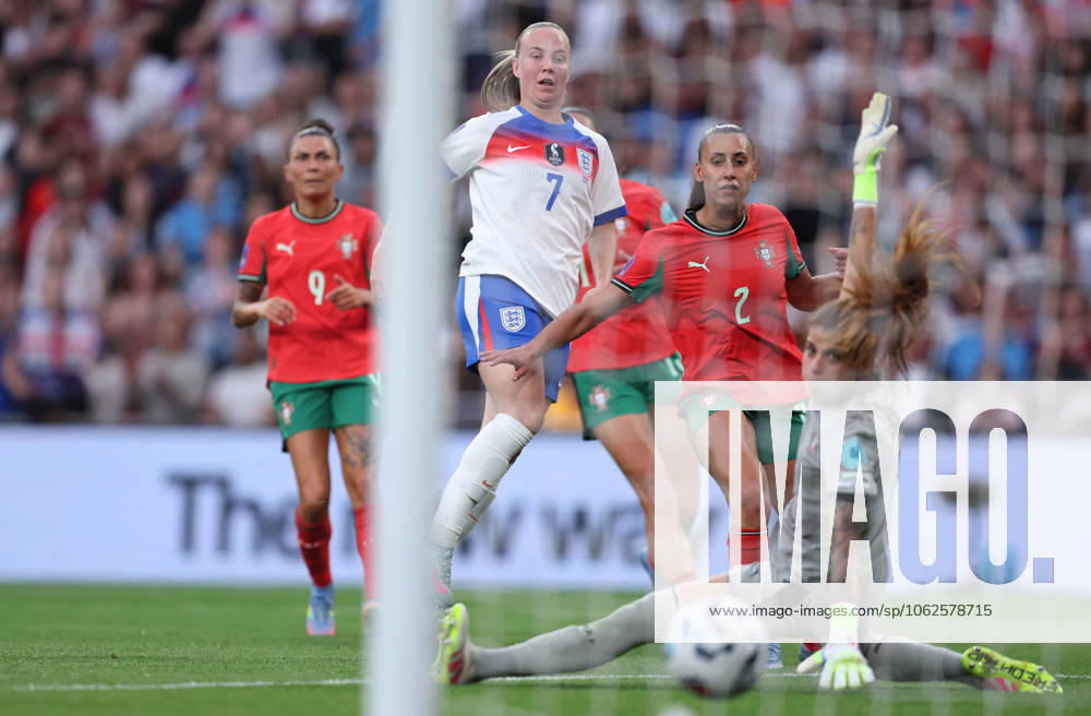 Bilder des Jahres 2025, Sport 05 Mai London, England, 30th May 2025. Beth Mead of the England national team, Nationalteam scores to make it 4-0 during the England Women vs Portugal Women UEFA Women s Nations League match at Wembley Stadium, London. Picture credit should read: Paul Terry Sportimage . SPI_022_PT_England_W_Portugal_W SPI-3968-0022