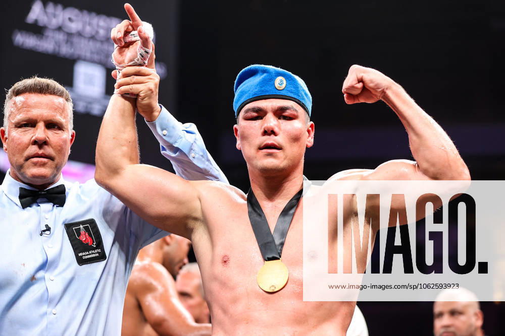 Bilder des Jahres 2025, Sport 05 Mai Boxing 2025: Melikuziev Vs Fulghum MAY 30 May 30, 2025: Super Middleweight Bektemir Melikuziev celebrates the victory at the end of his fight inside The Theater at the Virgin Hotels on May 30, 2025 in Las Vegas, NV. Christopher Trim CSM. (Credit Image: Â Christopher Trim Cal Media) Las Vegas Nevada United States of America