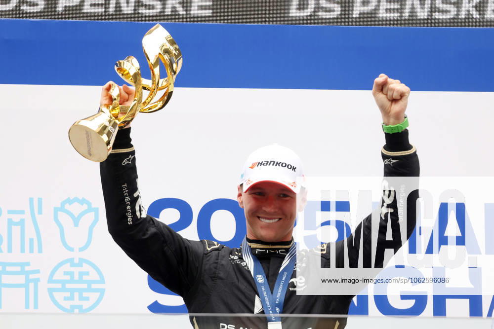 Cheering winner Maximilian Günther GER DS Penske with the trophy on the podium, Race 1, FIA Formula E World Championship Season 11, Shanghai E Prix, China, 31 05 2025, Shanghai International Circuit