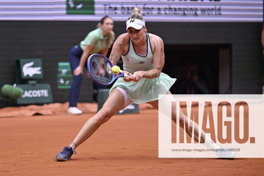2025 Roland-Garros - Day 7 PARIS, FRANCE - MAY 31: Marketa Vondrousova of Czech Republic in action against Jessica Pegula (not seen) of US during the Women s Singles third round match on day seven of the 2025 French Open at Court Philippe-Chatrier in Paris, France on May 31, 2025. Burak Akbulut Anadolu Paris France. Editorial use only. Please get in touch for any other usage.