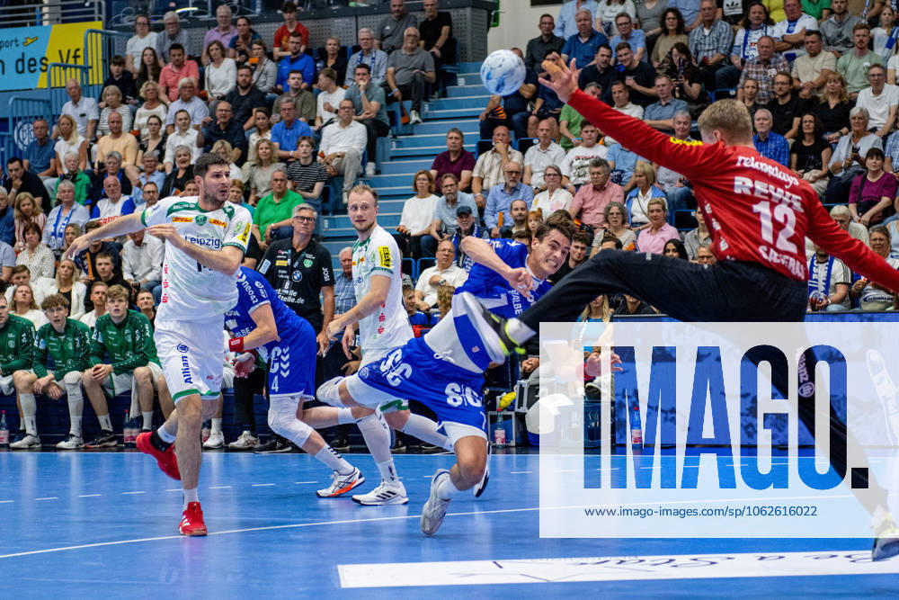 Daikin Handball Bundesliga, VfL Gummersbach SC DHFK Leipzig 31 05 2025 Marko Mami SC DHfK Leipzig 14 , Julian Köster VfL Gummersbach, 7 , ö12 Daikin Handball Bundesliga, VfL Gummersbach SC DHFK Leipzig 31 05 2025