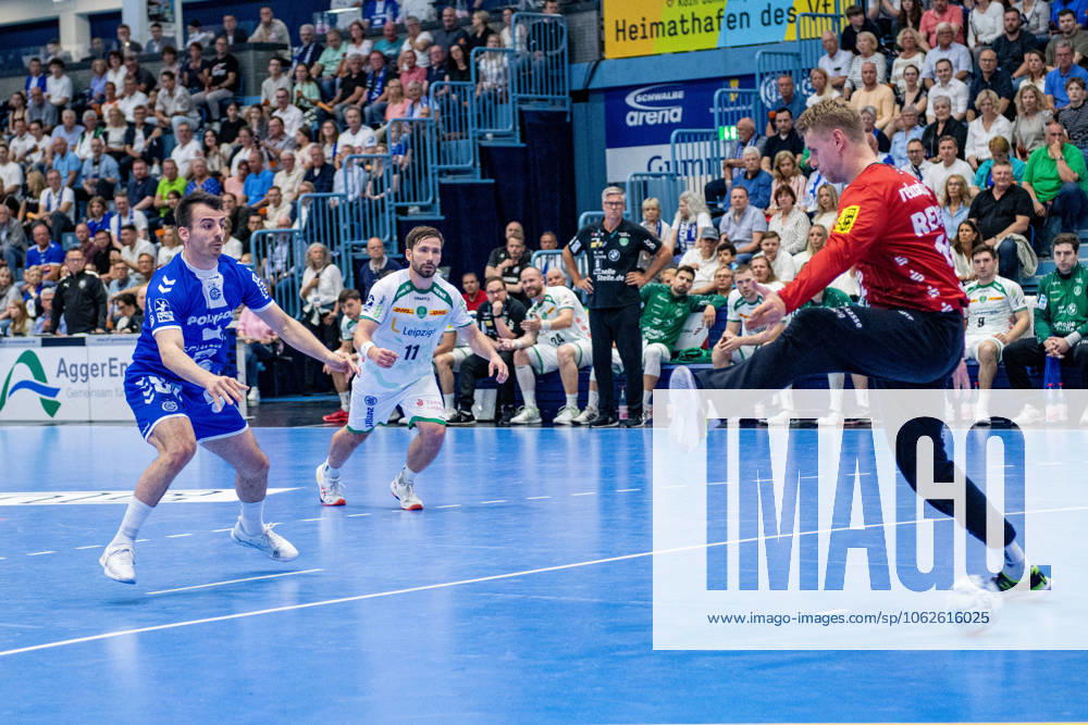 Daikin Handball Bundesliga, VfL Gummersbach SC DHFK Leipzig 31 05 2025 Milos Vujovic VfL Gummersbach, 6 , scores the seven-meter penalty against Kristian Sæveras SC DHfK Leipzig 12 , Daikin Handball Bundesliga, VfL Gummersbach SC DHFK Leipzig 31 05 2025