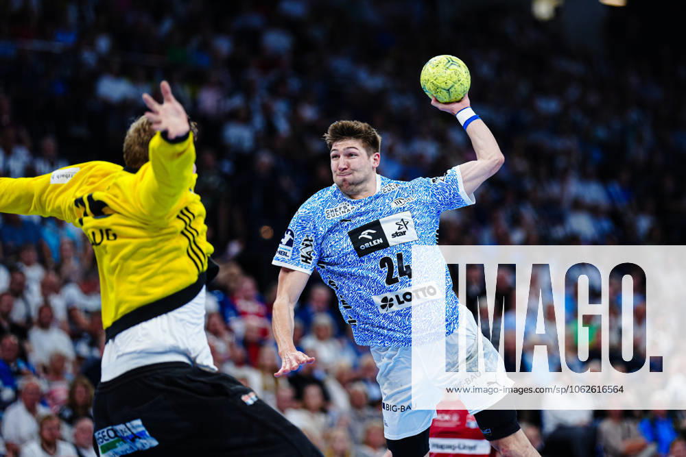 Throw Goal Lukas Zerbe THW Kiel, 24 GER, THW Kiel vs Handball Sport Verein Hamburg, Handball, Bundesliga, Matchday 32, Season 2024 2025, 31 05 2025 GER, THW Kiel vs Handball Sport Verein Hamburg, Handball, Bundesliga, Matchday 32, Season 2024 2025, 31 05 2025 Kiel