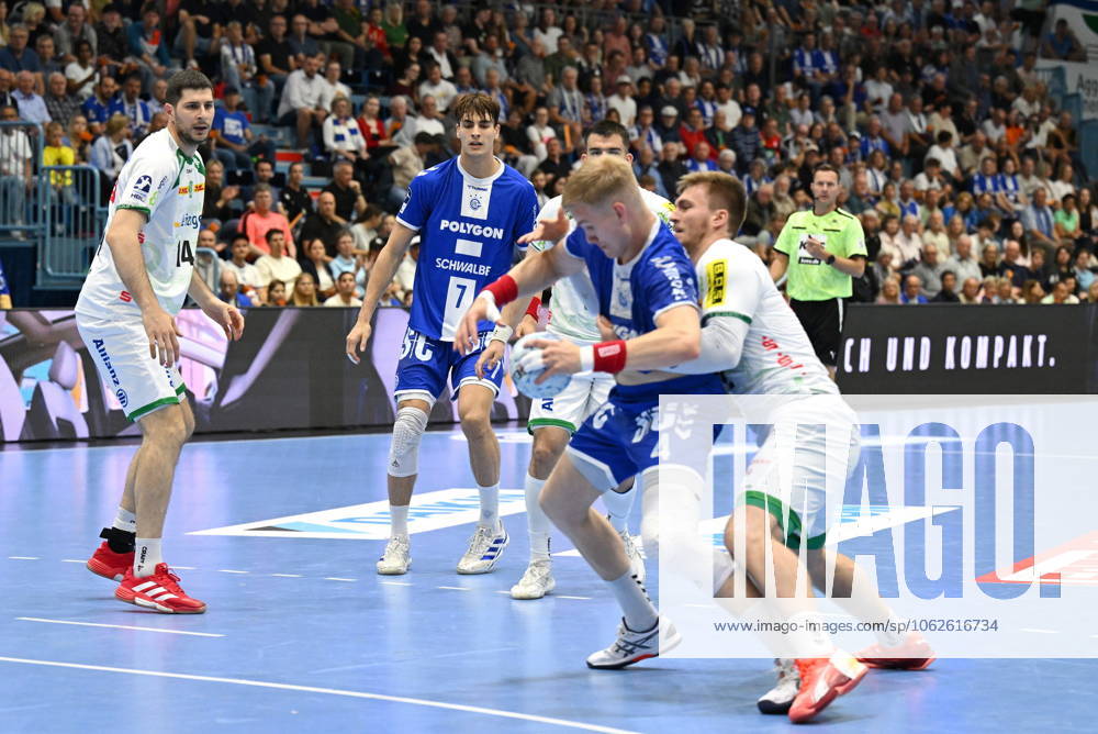 Ellidi Vidarsson VfL Gummersbach 4 vs 32 Franz Semper SC DHfK Leipzig 32 VfL Gummersbach vs SC DHfK Leipzig, Handball, Daikin 1 Bundesliga, Matchday 32, Season 2024 2025, Schwalbe Arena Gummersbach, 31 05 2025 VfL Gummersbach vs SC DHfK Leipzig, Handball, Daikin 1 Bundesliga, Matchday 32, Season 2024 2025, Schwalbe Arena Gummersbach, 31 05 2025 Gummersbach