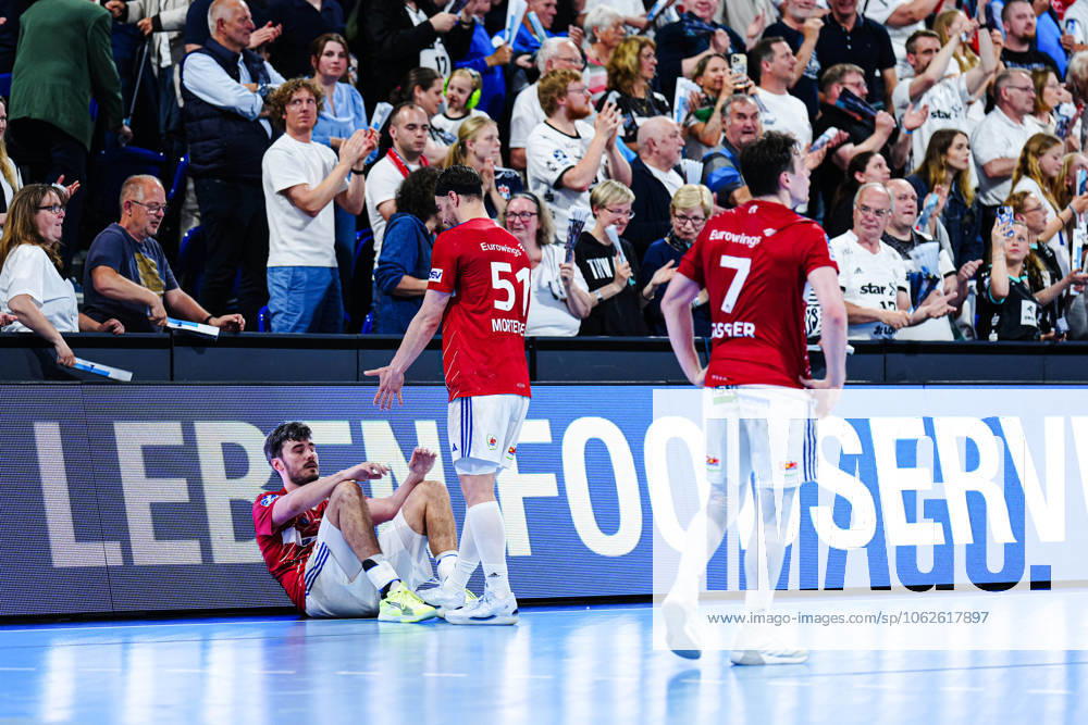 Handball Sport Verein Hamburg enttaeuscht enttaeuschung nach Niederlage GER, THW Kiel vs Handball Sport Verein Hamburg, Handball, Bundesliga, Matchday 32, Season 2024 2025, 31 05 2025 GER, THW Kiel vs Handball Sport Verein Hamburg, Handball, Bundesliga, Matchday 32, Season 2024 2025, 31 05 2025 Kiel
