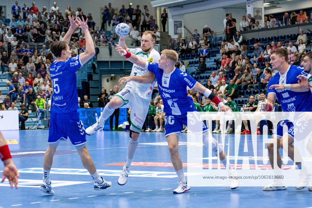 Daikin Handball Bundesliga, VfL Gummersbach SC DHFK Leipzig 31 05 2025 Miro Schluroff VfL Gummersbach, 15 , Luca Witzke SC DHfK Leipzig 7 , Ellidi Vidarsson VfL Gummersbach, 4 , Stepan Zeman VfL Gummersbach, 66 , Daikin Handball Bundesliga, VfL Gummersbach SC DHFK Leipzig 31 05 2025