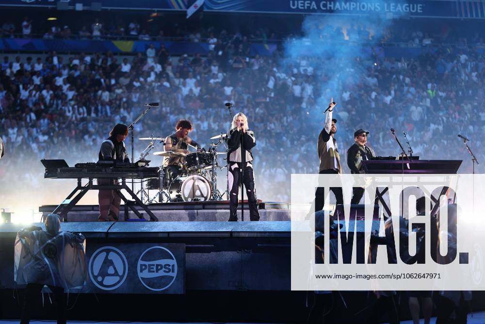 Linkin Park perform Paris Saint-Germain v Inter Milan, UEFA Champions League Final, Football, Allianz Arena, Munich, Germany