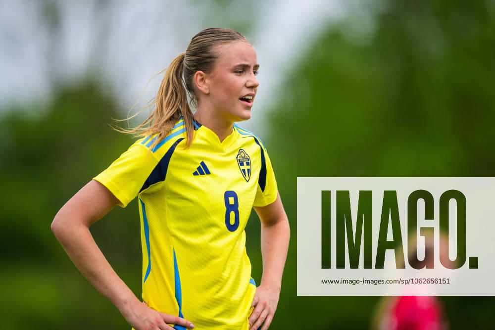 Fabienne Bartholdson of Sweden during the international friendly football match between Sweden and Denmark on June 1, 2025 in Borgholm Photo Suvad Mrkonjic BILDBYRAN COP 170 SM0400 fotboll football soccer fotball u18 f18 sverige sweden danmark denmark dambbeng