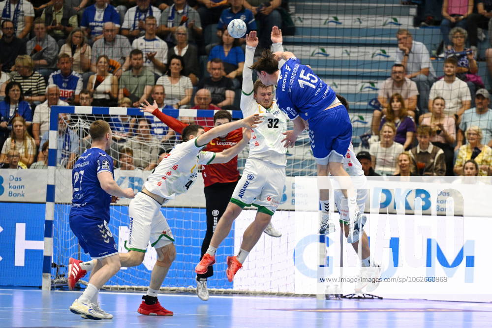 Miro Schluroff VfL Gummersbach 15 vs 32 Franz Semper SC DHfK Leipzig 32 VfL Gummersbach vs SC DHfK Leipzig, Handball, Daikin 1 Bundesliga, 32 Matchday, Season 2024 2025, Schwalbe Arena Gummersbach, 31 05 2025 VfL Gummersbach vs SC DHfK Leipzig, Handball, Daikin 1 Bundesliga, 32 Matchday, Season 2024 2025, Schwalbe Arena Gummersbach, 31 05 2025 Gummersbach