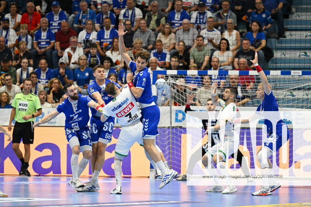 Luca Witzke SC DHfK Leipzig 7 against Julian Koester VfL Gummersbach 7 , Stepan Zeman VfL Gummersbach 66 and Teitur Einarsson VfL Gummersbach 14 VfL Gummersbach vs SC DHfK Leipzig, Handball, Daikin 1 Bundesliga, Matchday 32, Season 2024 2025, Schwalbe Arena Gummersbach, 31 05 2025 VfL Gummersbach vs SC DHfK Leipzig, Handball, Daikin 1 Bundesliga, Matchday 32, Season 2024 2025, Schwalbe Arena Gummersbach, 31 05 2025 Gummersbach