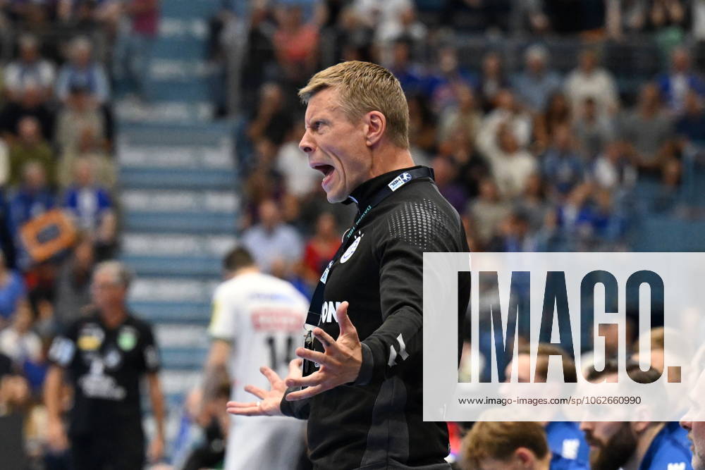 Gudjon Valur Sigurdsson VfL Gummersbach Coach dissatisfied VfL Gummersbach vs SC DHfK Leipzig, Handball, Daikin 1 Bundesliga, Matchday 32, Season 2024 2025, Schwalbe Arena Gummersbach, 31 05 2025 VfL Gummersbach vs SC DHfK Leipzig, Handball, Daikin 1 Bundesliga, Matchday 32, Season 2024 2025, Schwalbe Arena Gummersbach, 31 05 2025 Gummersbach