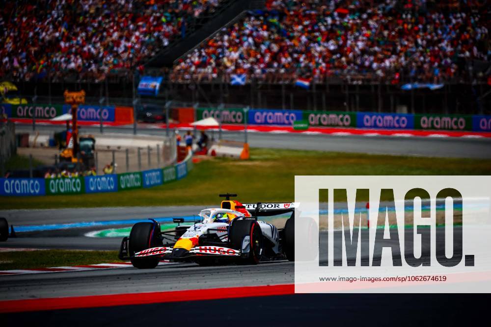 MOTORI - Formula 1 - Aramco Gran Premio de Espana 2025 - Race 06 Isack Hadjar, (FRA) Racing Bulls, RB VCARB 02 Honda, during the Spanish GP, Barcelona 29 May-1 June 2025, Montemelo Formula 1 World Championship, WM, Weltmeisterschaft 2025. Spain Spain