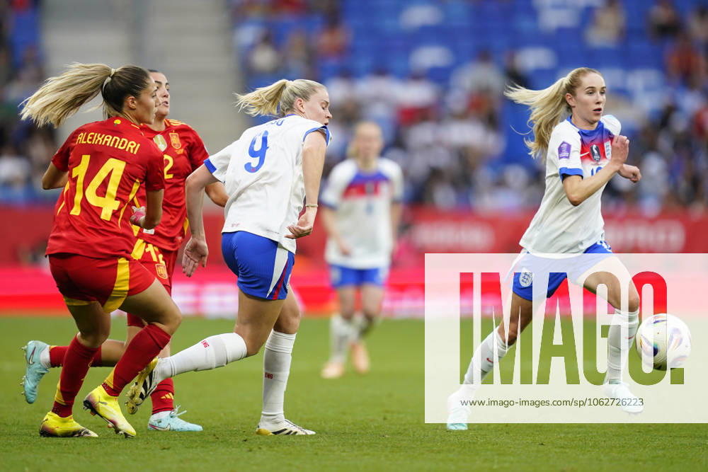 ESP: Spain v England. UEFA Womens Nations League. Group A3. Matchday 6. Missy Bo Kearns and Alessia Russo of England and Laia Aleixandri of Spain during the UEFA Womens Nations League match, League A, group A3, Matchday 6 between Spain and England played at RCDE Stadium on June 3, 2025 in Barcelona, Spain. kpng