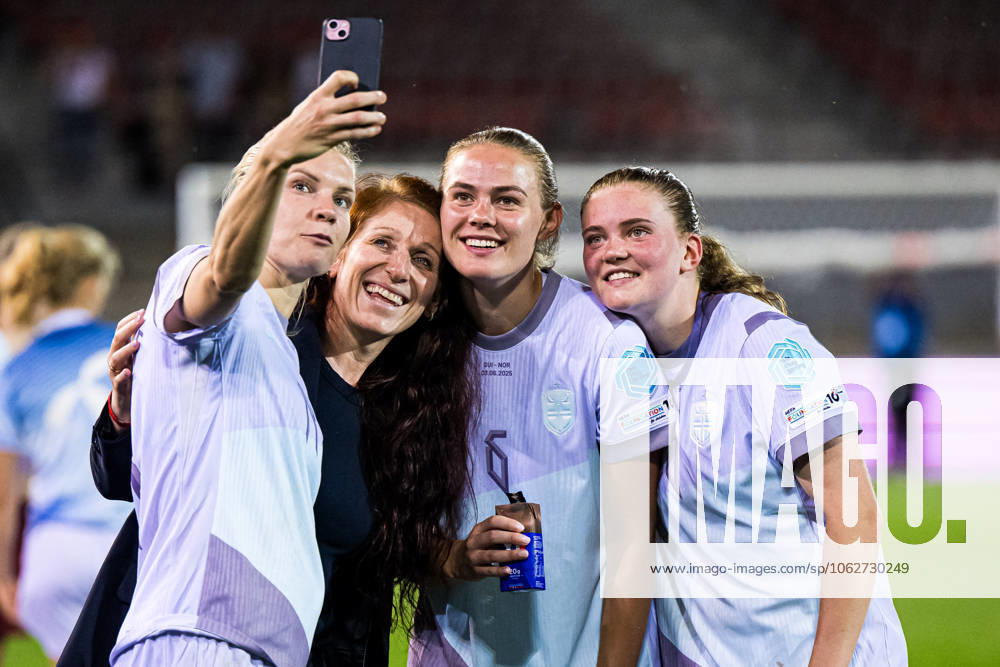 Ada Hegerberg, Lise Klaveness, president of the Norwegian Football Association NFF , Marthine ostenstad and Signe Gaupset of Norway celebrates after the UEFA Womens Nations League football match between Switzerland and Norway on June 3, 2025 in Sion Photo Marius Simensen BILDBYRAN COP 238 bbeng dam football fotball fotboll norge norway soccer sveits switzerland uefa women s nations league