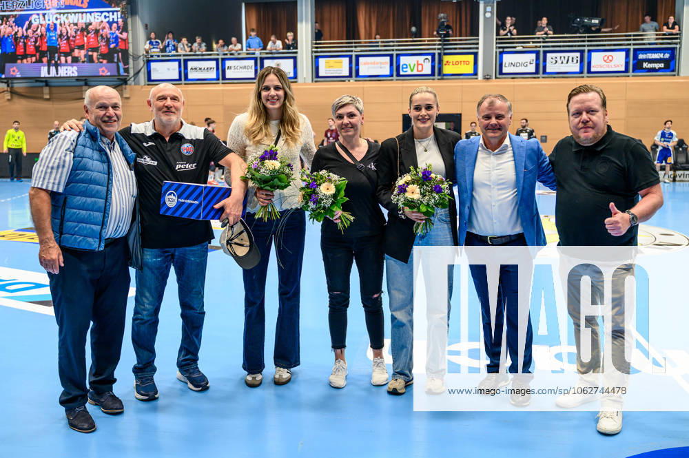 The women of THC Thueringer HC are coached by ThSV Geert coach Herbert Mueller, Annika Niederwieser, L�dia Jakubisova, goalkeeper Dina Eckerle, Rene Witte managing director, ThSV Eisenach, Shpetim Alaj president, ThSV Eisenach GER, ThSV Eisenach vs. 1 VfL Potsdam, Handball, 1 Bundesliga, 33 Matchday, Season 2024 2025, 04 06 2025 GER, ThSV Eisenach vs. 1 VfL Potsdam, Handball, 1 Bundesliga, 33 Matchday, Season 2024 2025, 04 06 2025 Eisenach