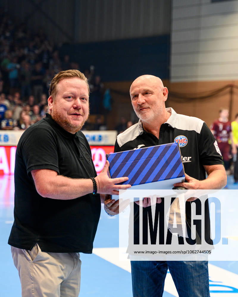 Herbert Mueller Coach Thueringer HC and Rene Witte Managing Director, ThSV Eisenach GER, ThSV Eisenach vs. 1 VfL Potsdam, Handball, 1 Bundesliga, 33 Matchday, Season 2024 2025, 04 06 2025 GER, ThSV Eisenach vs. 1 VfL Potsdam, Handball, 1 Bundesliga, 33 Matchday, Season 2024 2025, 04 06 2025 Eisenach
