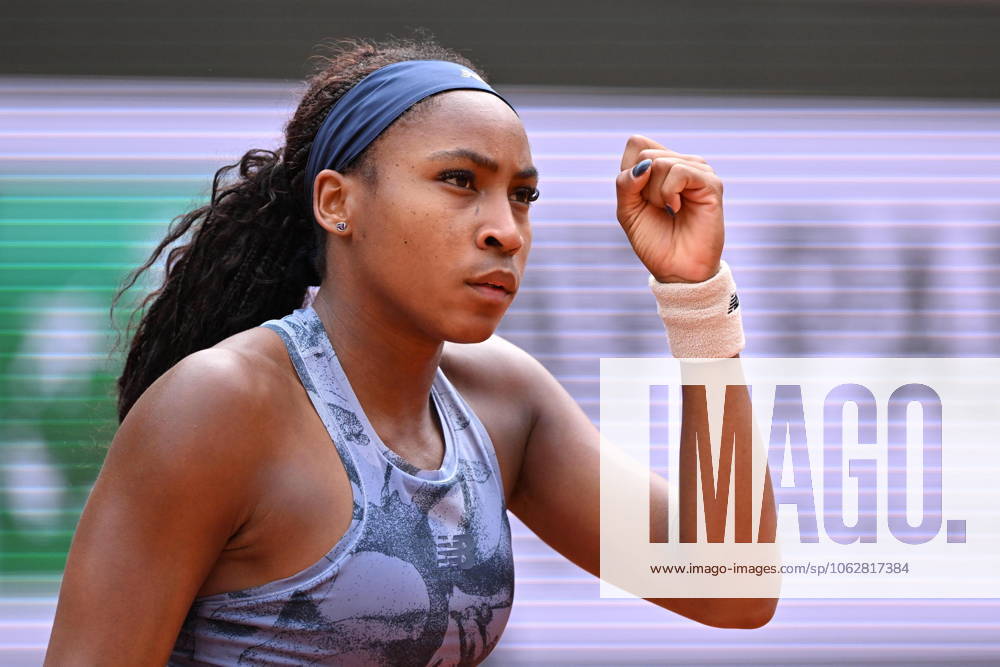 2025 Roland-Garros - Day 14 PARIS, FRANCE - JUNE 7: Coco Gauff of US plays against Aryna Sabalenka (not seen) during the Women s Singles final match on Day 14 of the 2025 French Open at Court Philippe-Chatrier in Paris, France on June 7, 2025. Mustafa Yalcin Anadolu Paris France. Editorial use only. Please get in touch for any other usage.