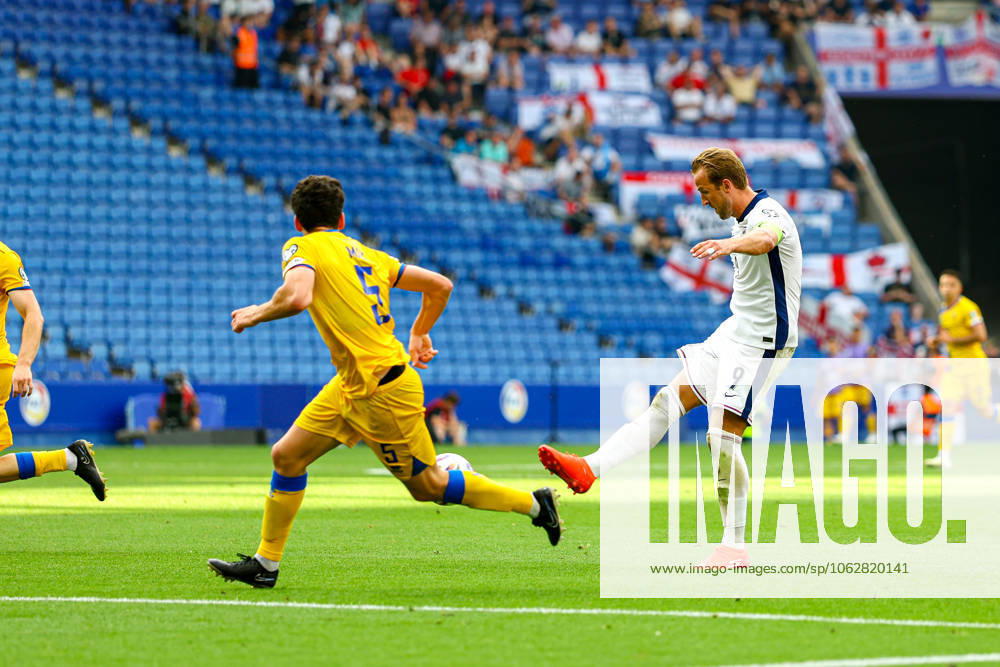 Andorra v England 2026 FIFA World Cup, WM, Weltmeisterschaft, Fussball Qualifier 07 06 2025. Group K Harry Kane (9) of England shoots towards the goal during the 2026 FIFA World Cup Qualifier match between Andorra and England at RCDE Stadium, Barcelona, Spain on 7 June 2025. Editorial use only ,
