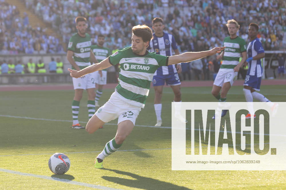Sporting midfielder from Portugal DANIEL BRAGANCA (23) in action during the game of the final of the Portugal Cup between Porto and Sporting at Estadio Nacional Caxias Portugal - ZUMAs359 20240526_zsp_s359_210
