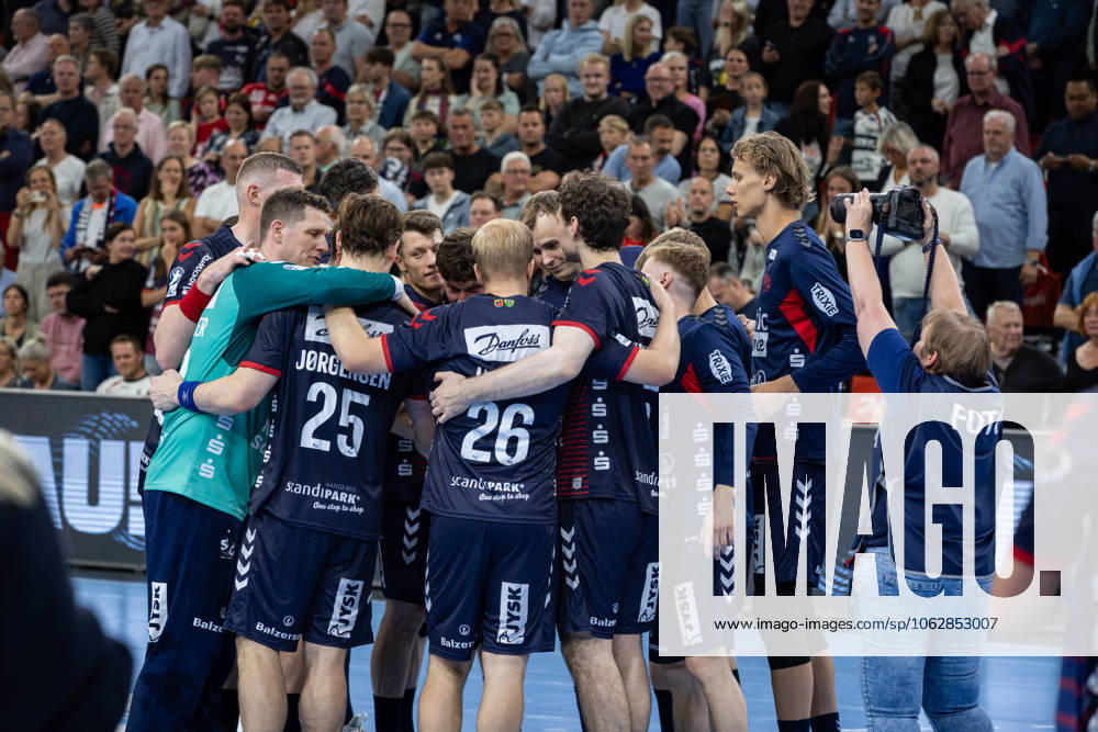 DAIKIN HBL SG Flensburg Handewitt vs Handball Sportverein Hamburg 08 06 25 Cheers after victory Team SG Flensburg Handewitt DAIKIN HBL SG Flensburg Handewitt vs Handball Sportverein Hamburg, GP JOULE Arena on 08 06 25