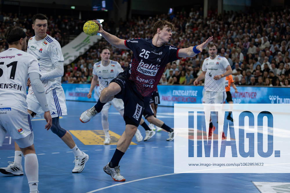 DAIKIN HBL SG Flensburg Handewitt vs Handball Sportverein Hamburg 08 06 25 Lukas Jørgensen Nr 25, SG Flensburg Handewitt in attack DAIKIN HBL SG Flensburg Handewitt vs Handball Sportverein Hamburg, GP JOULE Arena on 08 06 25