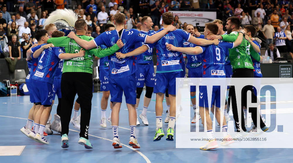 BAU 08 06 2025 Stuttgart Handball TVB Stuttgart vs SC DHFK Leipzig, TVB Stuttgart cheers about staying in the league