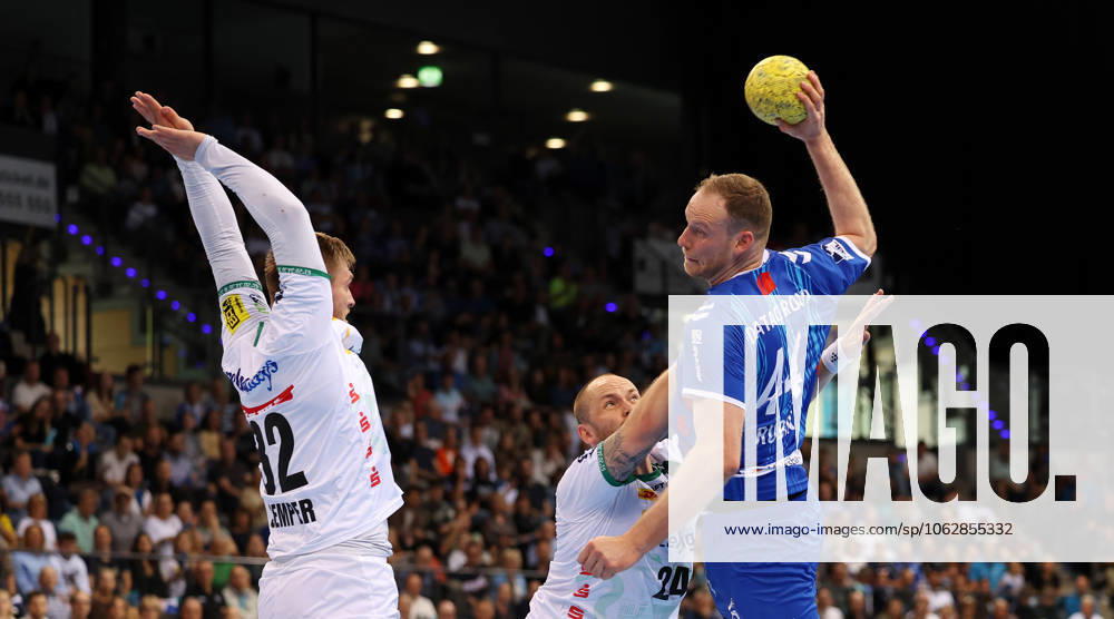 BAU 08 06 2025 Stuttgart Handball TVB Stuttgart vs SC DHFK Leipzig, f l Franz Semper Leipzig , Moritz Preuß Leipzig , Lenny Rubin TVB