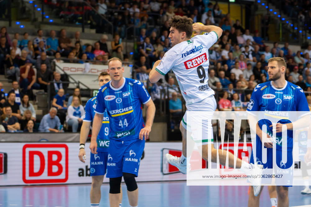Handball I Men I Season 2024 2025 I Bundesliga I 34 Matchday I TVB Stuttgart SC DHfK Leipzig I 08 06 2025 Nils Greilich 9, SC DHfK Leipzig in the throw Stuttgart Porsche Arena Baden Württemberg Germany