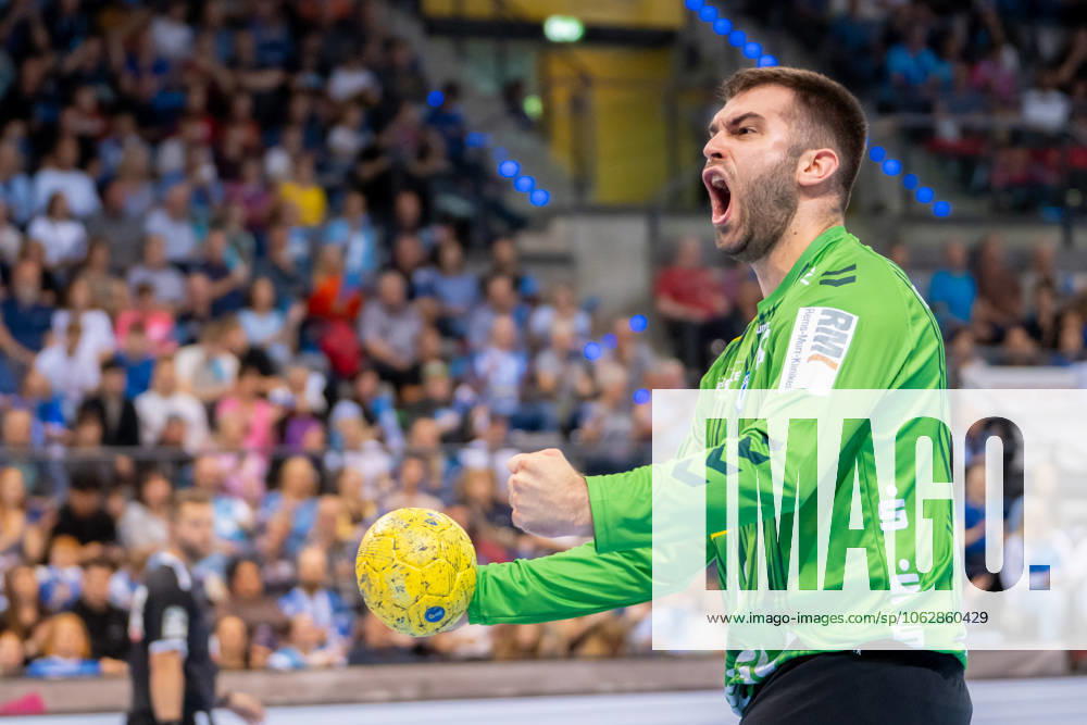 Handball I Men I Season 2024 2025 I Bundesliga I 34 Matchday I TVB Stuttgart SC DHfK Leipzig I 08 06 2025 Miljan Vujovic 16, TVB Stuttgart cheers Stuttgart Porsche Arena Baden Württemberg Germany