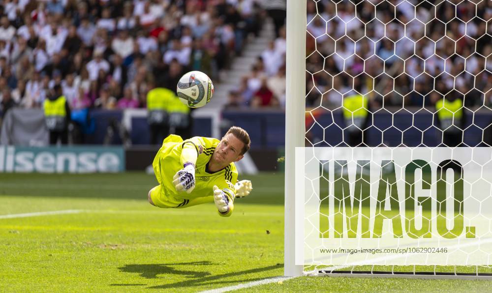 Football UEFA Nations League 2024 25, Match for 3rd place, Germany France, in the MHP Arena Stuttgart, Goalkeeper Marc Andre ter Stegen Germany rushes to the ball