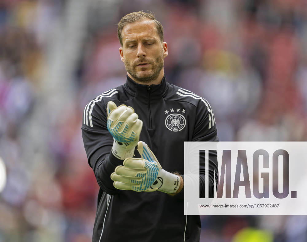 Football UEFA Nations League 2024 25, Match for 3rd place, Germany France, in the MHP Arena Stuttgart, Goalkeeper Oliver Baumann Germany warming up