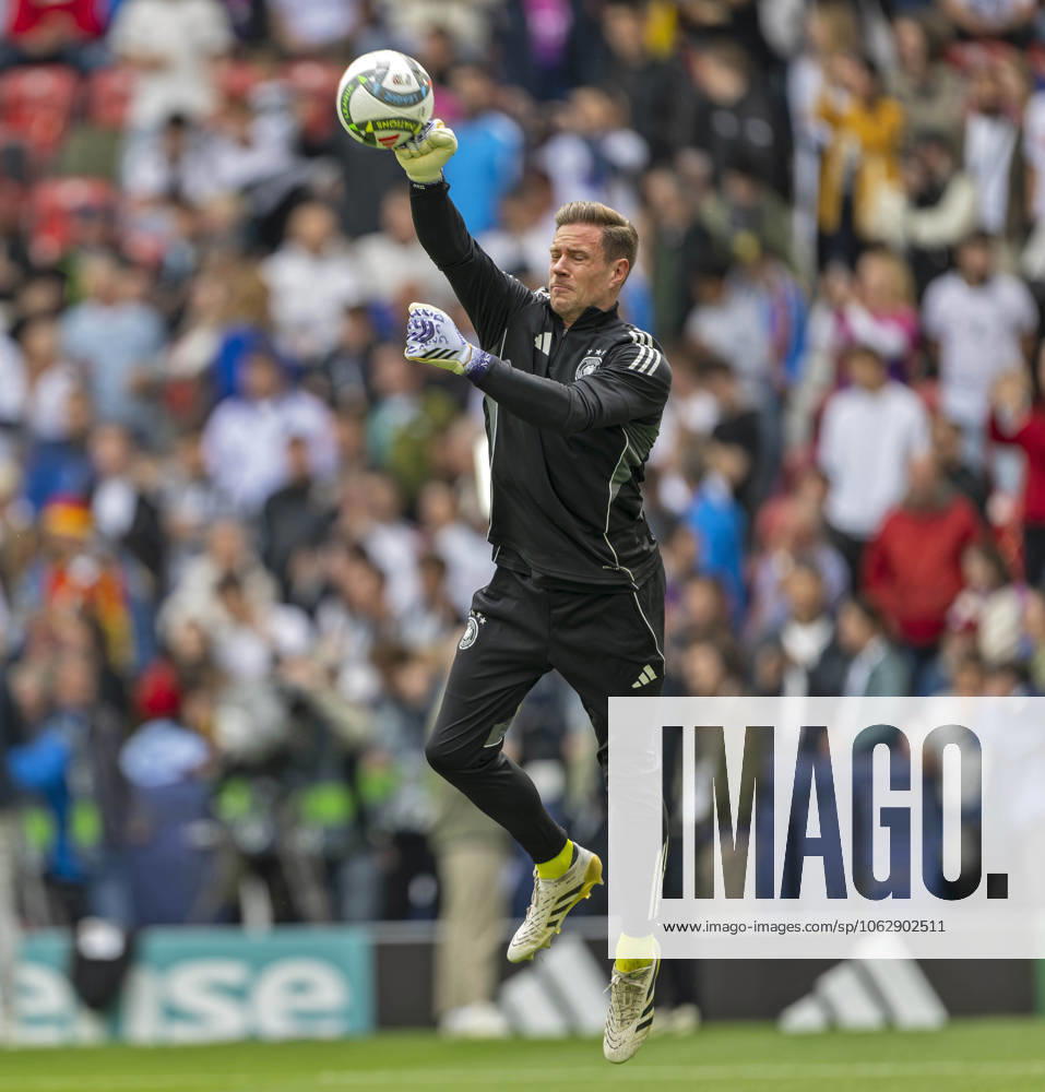 Football UEFA Nations League 2024 25, Match for 3rd place, Germany France, in the MHP Arena Stuttgart, Goalkeeper Marc Andre ter Stegen Germany warming up