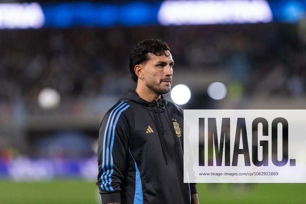 Leandro Paredes of Argentina looks on prior to the FIFA World Cup, WM, Weltmeisterschaft, Fussball 2026 South American Qualifier match between Argentina and Colombia at Estadio Mas Monumental Antonio Vespucio Liberti. Final Score: Argentina 1:1 Colombia. Buenos Aires Argentina - ZUMAs197 20250610_aaa_s197_553