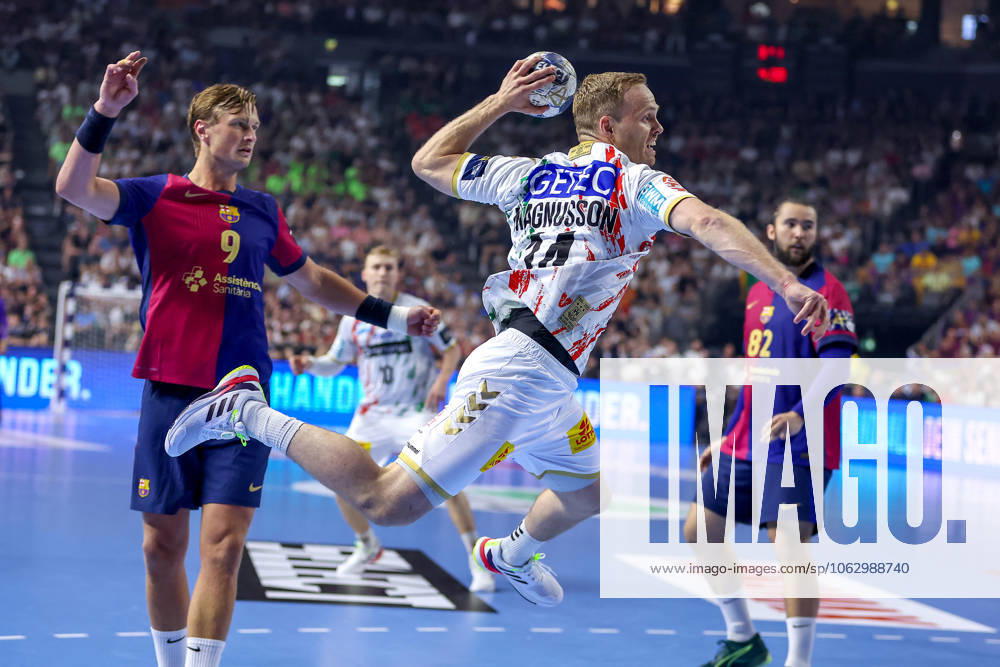 Handball, Semi-final TruckScout24 EHF FINAL4, LANXESS arena Cologne, FC Barcelona SC Magdeburg Omar Ingi Magnusson Magdeburg 14 North Rhine-Westphalia Germany