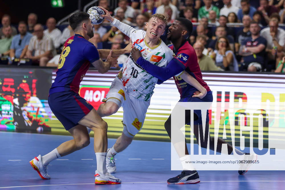 Handball, Semi-final TruckScout24 EHF FINAL4, LANXESS arena Cologne, FC Barcelona SC Magdeburg Gisli Kristjansson Magdeburg 10 North Rhine-Westphalia Germany