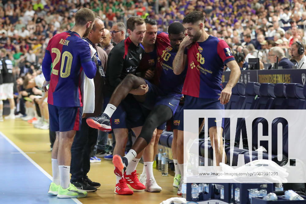 Handball, EHF Champions League Semi-Final 2, FC Barcelona SC Magdeburg v l Dika Mem Barcelona, 10 Injured Injury Cologne