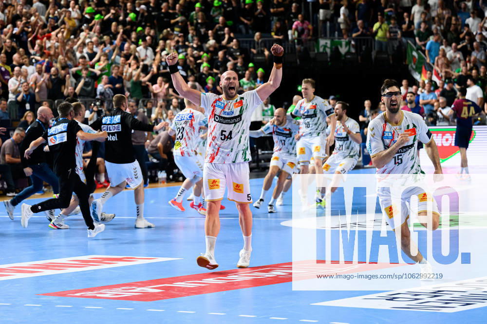 Cologne, Germany Handball EHF CL Final 4 Semi-Final Barca SC Magdeburg Oscar Bergendahl SC Magdeburg Final Cheer Final Cheer Emotion Joy Cologne Lanxess Arena North Rhine-Westphalia Germany