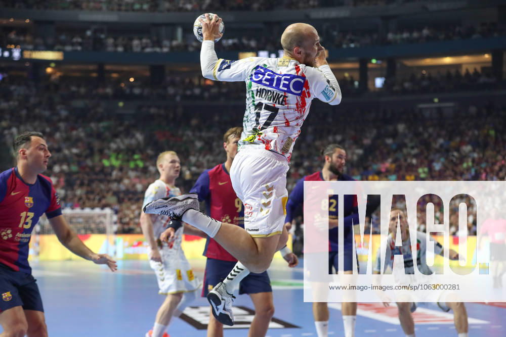 handball, EHF Champions League semi-final 2, FC Barcelona SC Magdeburg v l Tim Hornke Magdeburg, 17 throws goal, Torschuetze, scores goal, Treffer, scores the goal Koeln