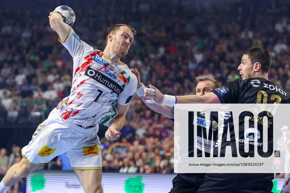 Handball, Final TruckScout24 EHF FINAL4, LANXESS arena Cologne, Füchse Berlin SC Magdeburg Felix Claar Magdeburg 07 vs Mijajlo Marsenic Fuechse Berlin 93 North Rhine-Westphalia Germany