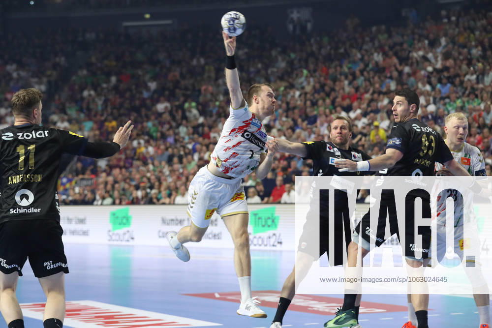 Handball, EHF Champions League Final, Füchse Berlin SC Magdeburg v l Felix Claar Magdeburg, 7 wirft Tor, Torschuetze, erzielt Tor, Treffer, scores the goal Koeln