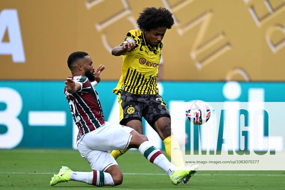 Db New York (Stati Uniti) 17 06 2025 - FIFA Club World Cup 2025 Fluminense-Borussia Dortmund foto Daniele Buffa Image nella foto: Karim Adeyemi-Samuel Xavier