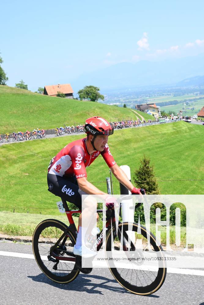 Tour de Suisse 2025 Stage 6 NEUHAUSEN AM RHEINFALL, SWITZERLAND - JUNE 20 : Gregaard Jonas (DEN) of Lotto during stage 6 of the 88th edition of Tour de Suisse an UCI World Tour 2.UWT cycling road race stage for Men Elite of 186.7 km with start in Chur and finish in Neuhausen am Rheinfall on June 20, 2025 in Neuhausen am Rheinfall, Switzerland, 20 06 2025 ( Motordriver Kenny Verfaillie - Neuhausen am Rheinfall Switzerland