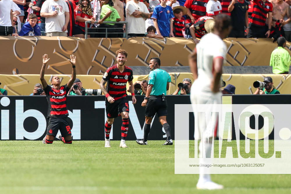 FIFA Club World Cup match between Flamengo and Chelsea Wallace Yan of Flamengo during FIFA Club World Cup match between Flamengo and Chelsea at Lincoln Financial Field in Philadelphia, United States, on Friday, 20th. Philadelfia Lincoln Financial Field PA United States