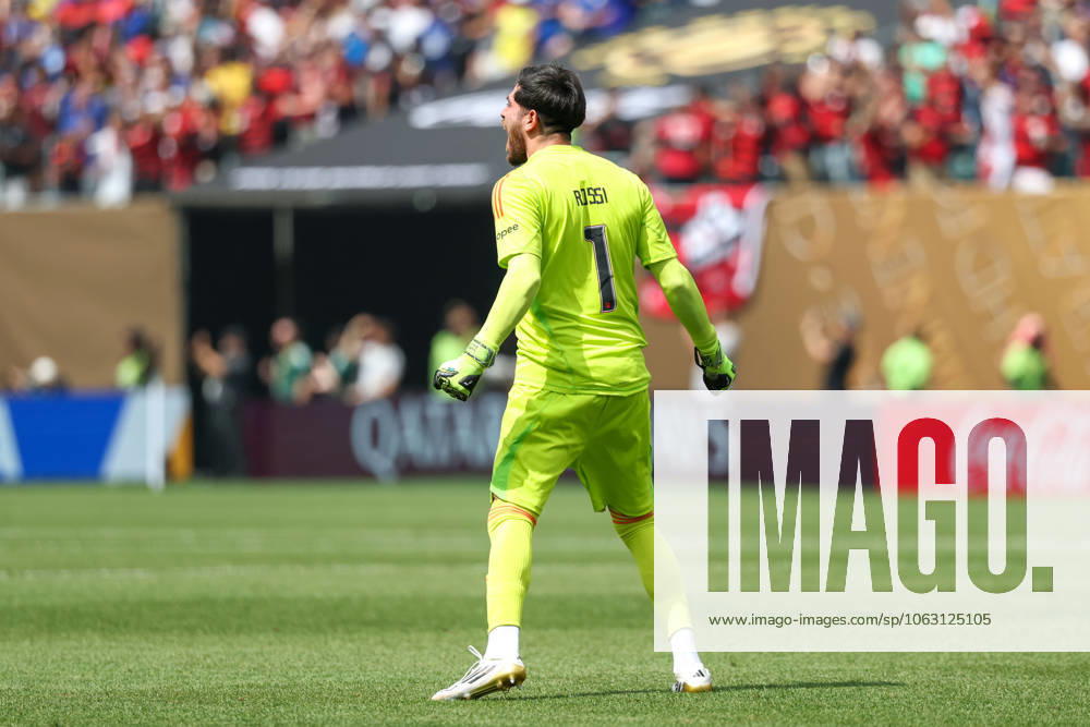 FIFA Club World Cup match between Flamengo and Chelsea Rossi of Flamengo during FIFA Club World Cup match between Flamengo and Chelsea at Lincoln Financial Field in Philadelphia, United States, on Friday, 20th. Philadelfia Lincoln Financial Field PA United States