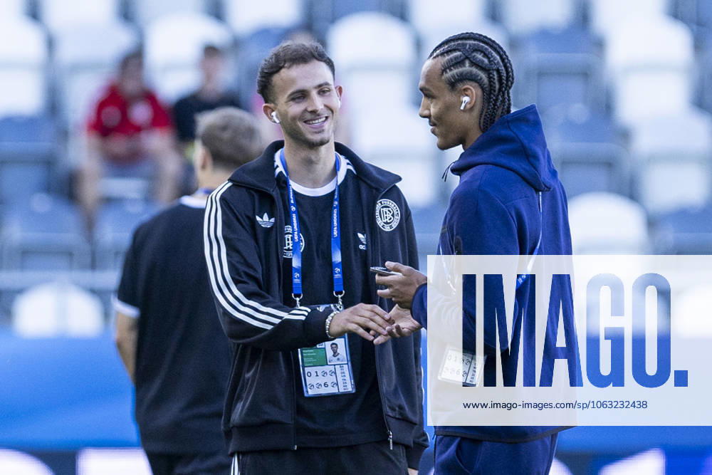 UEFA U21 European Championship, semi-final Germany France 25 06 2025 Max Rosenfelder Germany, 5 welcomes Kiliann Sildillia France, 5 at the UEFA U21 European Championship before the semi-final match Germany France, on 25 06 2025, Kosice Football Arena, Kosice, Slovakia