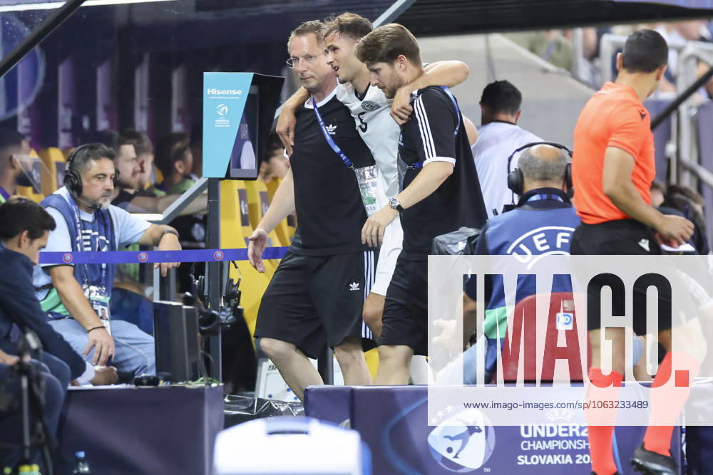 Max Rosenfelder Germany leaves the pitch injured and goes into the dressing room, UEFA European Under 21 Championship 2025 Semi Final, Germany v France, Koöice futbalova arÃ na on June 25, 2025 in Koöice, Slovakia Photo by Marco Steinbrenner DeFodi Images Max Rosenfelder Germany leaves the pitch injured and goes into the dressing room, UEFA European Under 21 Championship 2025 Semi Final, Germany v France, KoÅ¡icka futbalova arÃ na, June 25, 2025 in KoÅ¡ice, Slovakia Photo by Marco Steinbrenner DeFodi Images