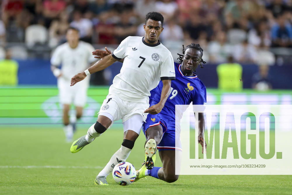 Ansgar Knauff Germany and Ismael Doukoure France battle for the ball, UEFA European Under 21 Championship 2025 Semi Final, Germany v France, KoÅ¡icka futbalova arà na on June 25, 2025 in Koöice, Slovakia Photo by Marco Steinbrenner DeFodi Images Ansgar Knauff Germany and Ismael Doukoure France battle for the ball, UEFA European Under 21 Championship 2025 Semi Final, Germany v France, Koöice futbalova arà na, June 25, 2025 in Koöice, Slovakia Photo by Marco Steinbrenner DeFodi Images